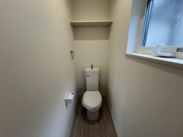 明石市中朝霧丘　新築一戸建のトイレ