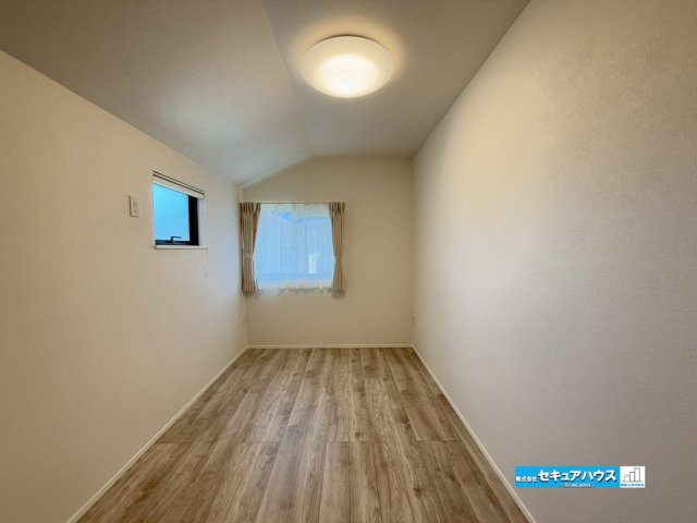 【今からでもご案内可能】豊明市前後町仙人塚I 全3棟 Ctypeの洋室|Ctype　2階居室