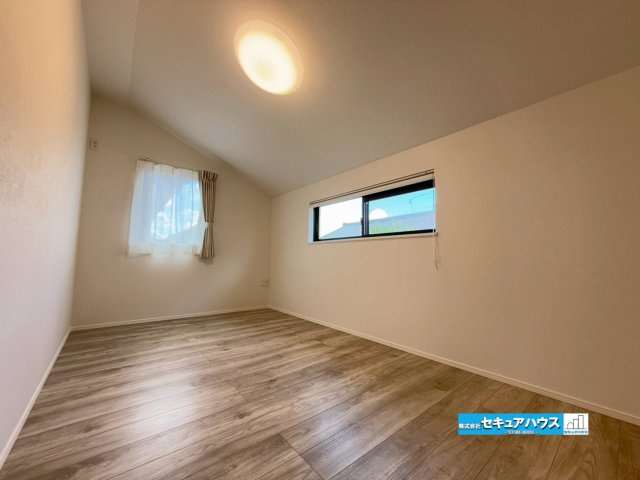 【今からでもご案内可能】豊明市前後町仙人塚I 全3棟 Ctypeの洋室|Ctype　2階居室