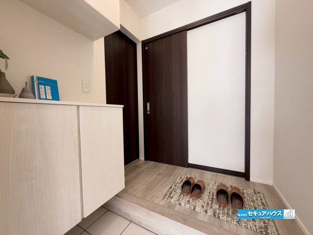 【今からでもご案内可能】豊明市前後町仙人塚I 全3棟 Ctypeの玄関|Ctype　玄関