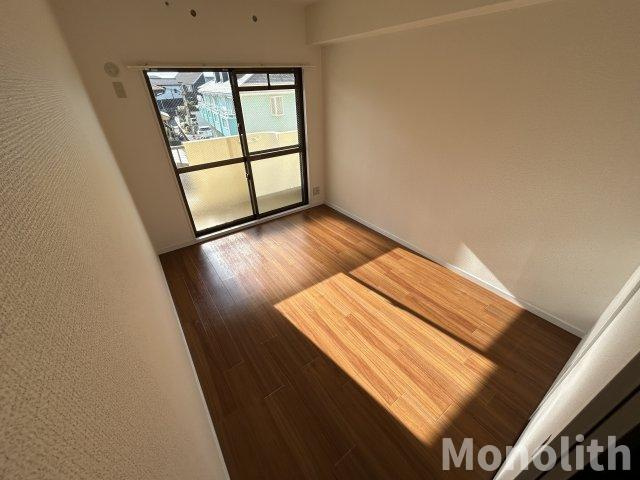 エクセルロワイエフジの洋室