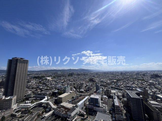 ロイヤルメドゥ香里園タワーの展望|高層階につき眺望・陽当り・通風良好
■物件内覧・資金計画相談・住宅ローン相談、リフォーム相談、お問合せ受付中■
※当日・翌日のご内覧、ご相談はお電話でのお問合せがスムーズです！