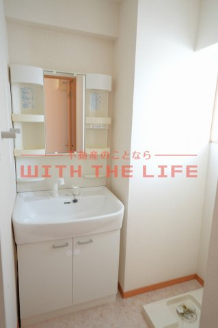 グランドゥール【10,000円キャッシュバック対象物件】の独立洗面台|使いやすい独立洗面台です