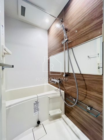 ブエナビスタ難波サウスタワーの浴室|同マンション別部屋：参考写真