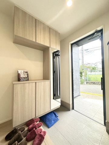 【玄関】 | 新築一戸建て「南足柄市中沼24-1期」