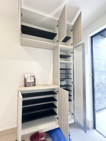 【玄関】 | 新築一戸建て「南足柄市中沼24-1期」