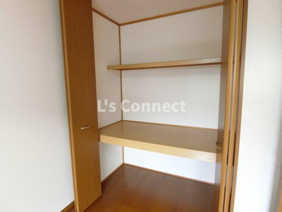 【収納】 | アルス明石台Ｆ | 南側洋室には１間の収納があります。