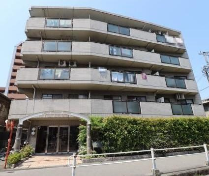 ライオンズマンション香里園の外観|新しい生活にいかがでしょうか？外観はお住まいの顔になります。こだわりたいポイントですね。水回りリフォームやリノベーションも承ってます。
■現地見学・資金計画相談・住宅ローン相談もお問合せ受付中■