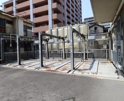 ライオンズマンション香里園の駐車場|■物件内覧・資金計画相談・住宅ローン相談、リフォーム相談、お問合せ受付中■
※当日・翌日のご内覧、ご相談はお電話でのお問合せがスムーズです！