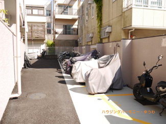 【その他共用部分】 | 敷地内に、便利な駐輪場があります。