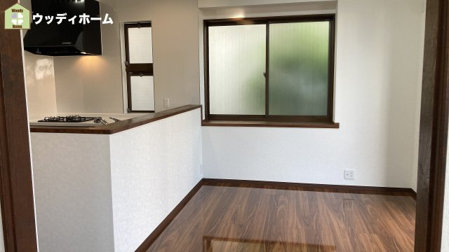 越谷市大道　中古一戸建ての居間・リビング