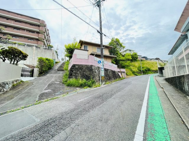 岡崎市伊賀町5丁目の前面道路含む現地写真