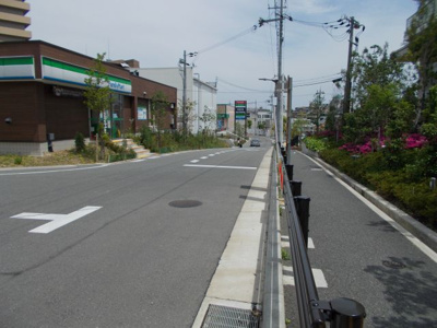 【周辺】 | ロジュマン千里中央 | 前面道路