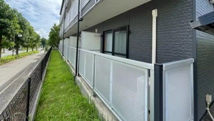 レオパレスコンフォートフレアⅢ のバルコニー