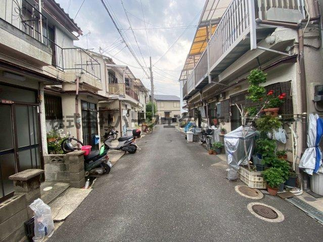 渚東町テラスハウスの周辺