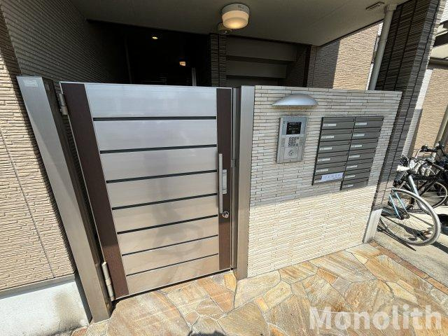 ラ・フェスタ池尻のエントランス