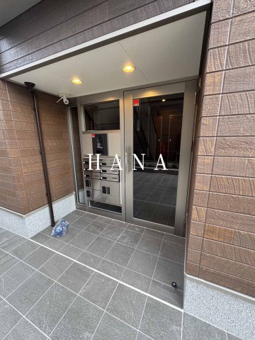 ヒカルサ瑞江ウエストのエントランス