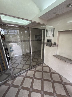 【エントランス】 | エスタシオン高石