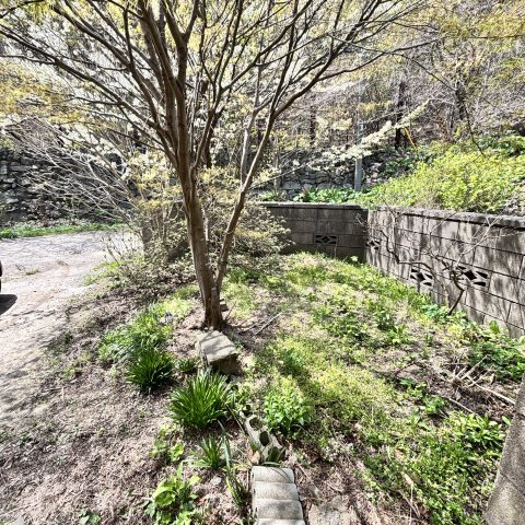 室蘭市祝津町2丁目5-10戸建ての庭