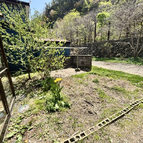 室蘭市祝津町2丁目5-10戸建ての庭