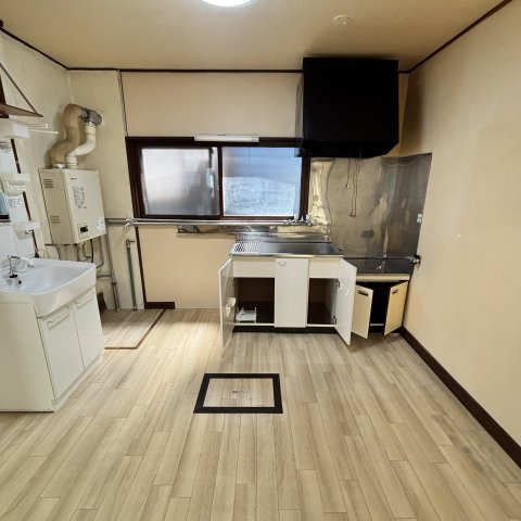 室蘭市祝津町2丁目5-10戸建ての居間・リビング