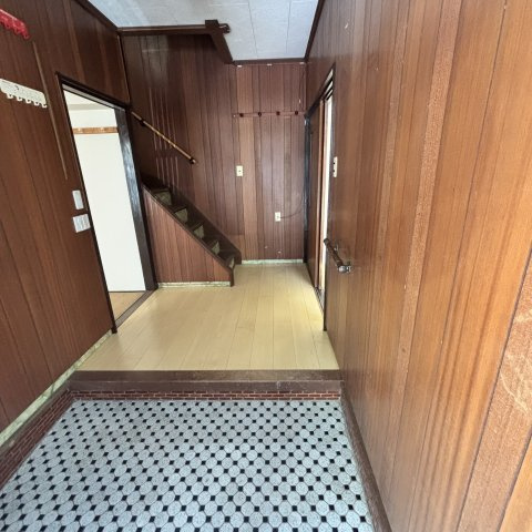 室蘭市祝津町2丁目5-10戸建ての玄関