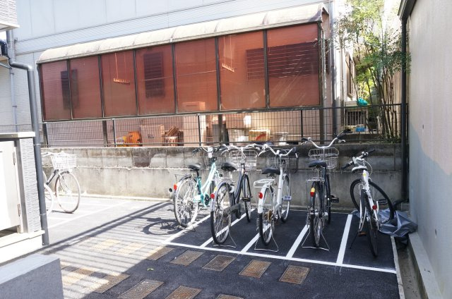 【その他共用部分】 | ラ・ポルテ藤原台 | 駐輪場です