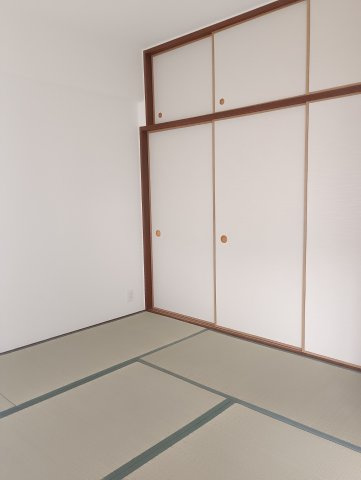 グランドメゾン四條畷の和室