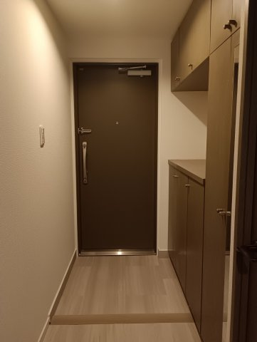 グランドメゾン四條畷の玄関