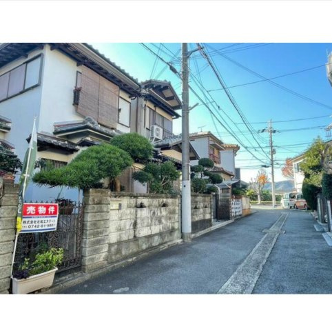大和郡山市　小泉の前面道路含む現地写真