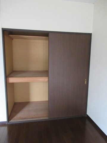 フラワーコーポオオヤの収納