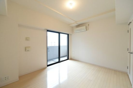 カテリーナ浅草のバルコニー