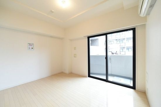 カテリーナ浅草のバルコニー