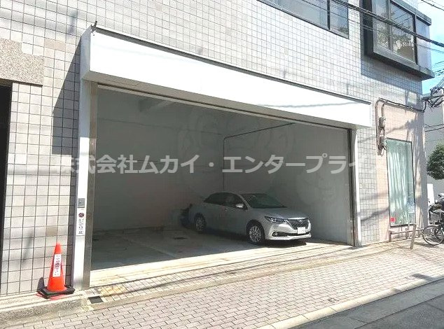 柴田ビルの駐車場