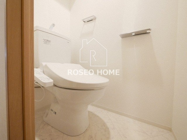 レオンコンフォート本町クレセントのトイレ