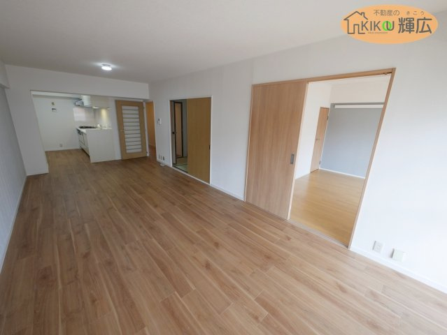 【居間・リビング】 | 第五恵美酒マンション　3階