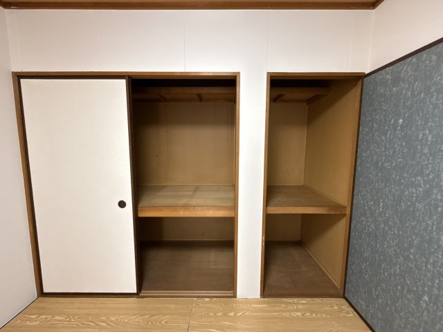 フジイコーポの収納