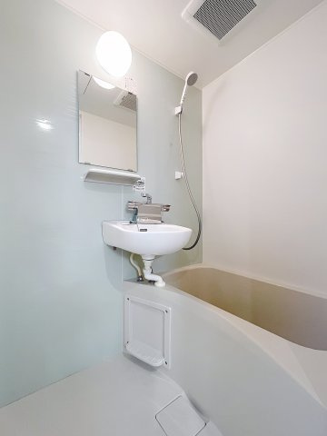 大栄マンションの浴室|コンパクトで使いやすいお風呂です