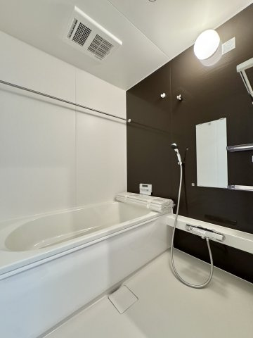 中央区新津町　2期の浴室|浴室乾燥機付きで、いつも清潔な空間！