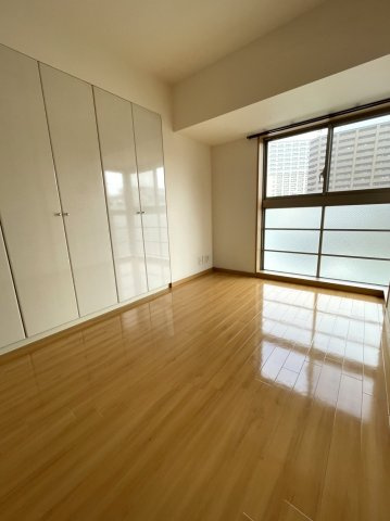 ライオンズマンション高松錦町の洋室