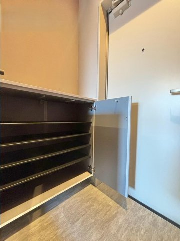 【玄関】 | colors