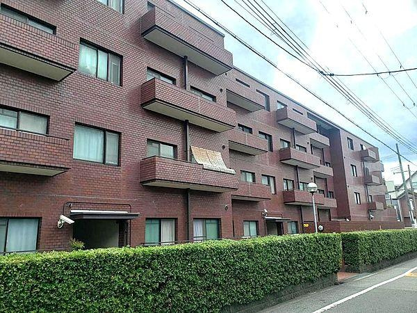 北桜塚パークハイムの外観