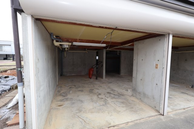 見附市柳橋町　中古戸建の駐車場|車をお持ちの方に嬉しい駐車場付きの物件です
