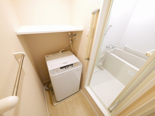 レオネクストコミンチャーレ九条の設備|洗濯機付き