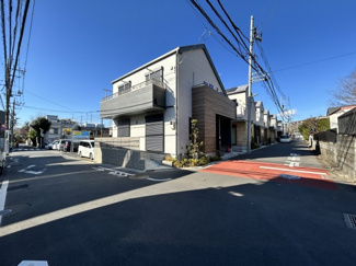 【前面道路含む現地写真】