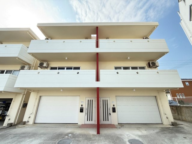 プレジール屋嘉A-1,A-2　収益物件