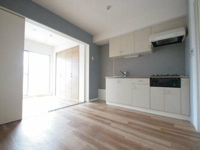 【居間・リビング】 | メープルコート芝