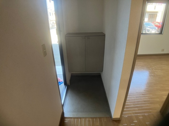 ルミエール楡木　A棟 の玄関