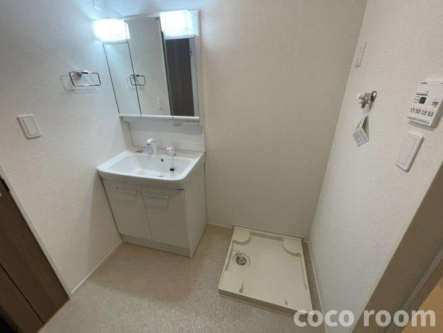 クリークの洗面所