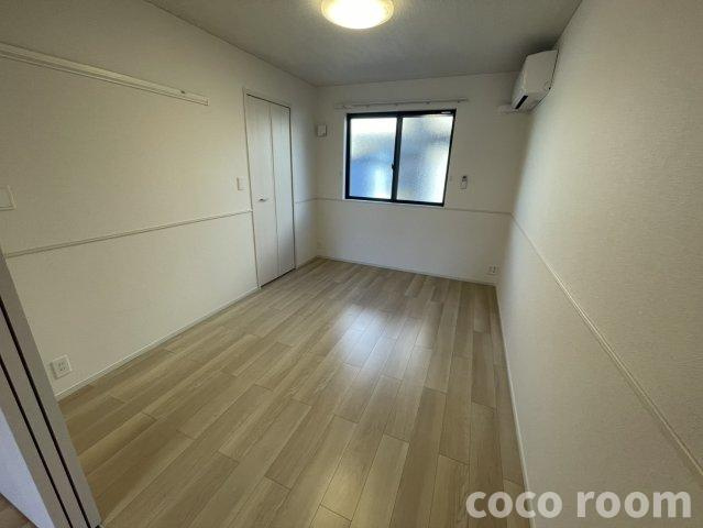 クリークの居間・リビング